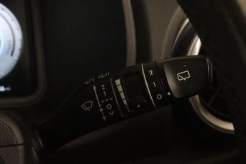 Hyundai KONA 39kWh SE Connect Auto 5dr (10.5kW Charger)