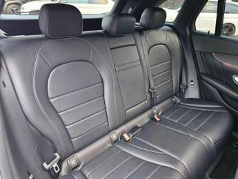 Mercedes-Benz GLC 2.1 GLC250d AMG Line (Premium) G-Tronic 4MATIC Euro 6 (s/s) 5dr