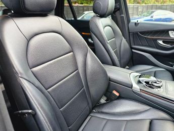 Mercedes-Benz GLC 2.1 GLC250d AMG Line (Premium) G-Tronic 4MATIC Euro 6 (s/s) 5dr