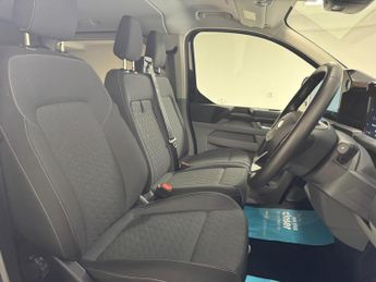 Ford Transit Custom 2.5 320 Duratec 11.8kWh Limited Crew Van Auto L2 H1 Euro 6 5dr