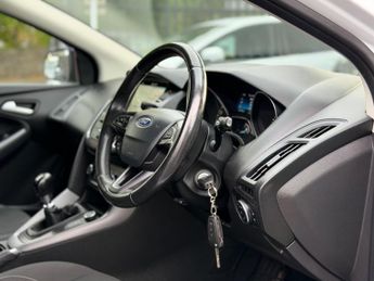 Ford Focus 1.0T EcoBoost Zetec Edition Euro 6 (s/s) 5dr