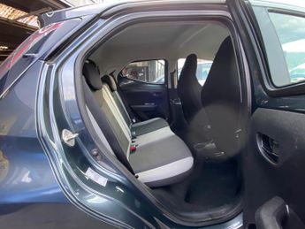 Toyota AYGO 1.0 VVT-i x-play x-shift Euro 5 5dr Euro 5