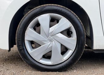Toyota AYGO 1.0 VVT-i x-play Euro 6 5dr