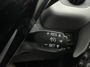 Toyota AYGO 1.0 VVT-i x-play Euro 6 5dr