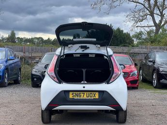 Toyota AYGO 1.0 VVT-i x-play Euro 6 5dr