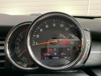 MINI Hatch 1.5 Cooper Steptronic Euro 6 (s/s) 3dr