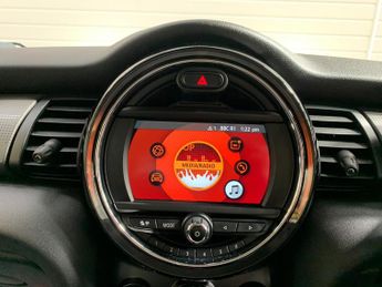 MINI Hatch 1.5 Cooper Steptronic Euro 6 (s/s) 3dr
