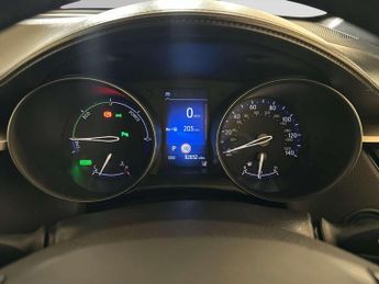 Toyota C-HR 1.8 VVT-h Dynamic SUV 5dr Petrol Hybrid CVT Euro 6 (s/s) (122 ps