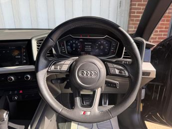 Audi A1 1.0 TFSI 25 S line Sportback S Tronic Euro 6 (s/s) 5dr