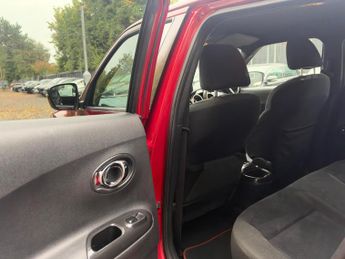 Nissan Juke 1.6 N-Connecta XTRON Euro 6 5dr
