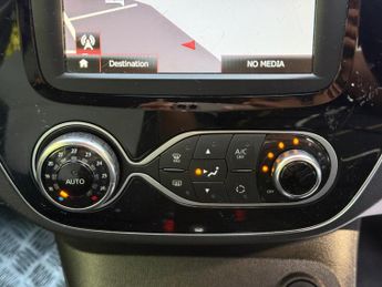 Renault Captur 1.5 dCi ENERGY Iconic EDC Euro 6 (s/s) 5dr