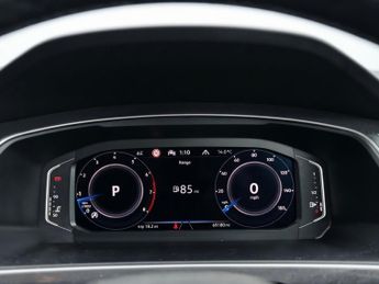 Volkswagen Tiguan 1.5 TSI Elegance DSG Euro 6 (s/s) 5dr