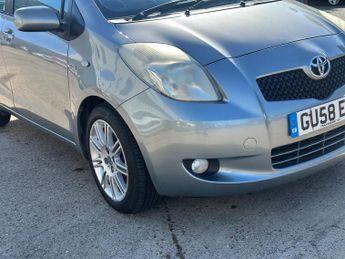 Toyota Yaris 1.4 D-4D SR 5dr