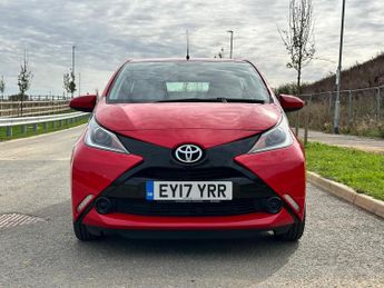 Toyota AYGO 1.0 VVT-i x-play x-shift Euro 6 5dr