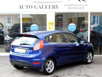 Ford Fiesta 1.0T EcoBoost Zetec Powershift Euro 5 5dr