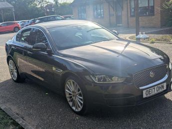 Jaguar XE 2.0d Portfolio Auto AWD Euro 6 (s/s) 4dr