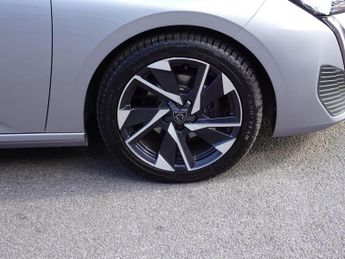 Peugeot 308 1.2 PureTech Allure Premium EAT Euro 6 (s/s) 5dr