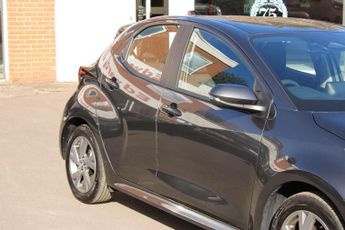 Toyota Yaris 1.5 VVT-h Icon E-CVT Euro 6 (s/s) 5dr