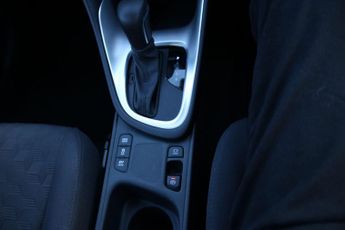 Toyota Yaris 1.5 VVT-h Icon E-CVT Euro 6 (s/s) 5dr