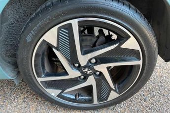 Hyundai i10 1.0 MPi Premium 5dr Auto