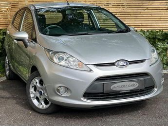 Ford Fiesta 1.4 Zetec Hatchback 5dr Petrol Manual (130 g/km, 94 bhp) 12 MONT