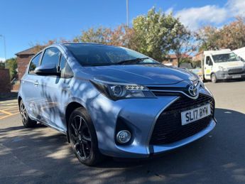 Toyota Yaris 1.5 VVT-h Design E-CVT Euro 6 5dr