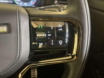 Land Rover Range Rover Evoque 1.5 P300e 11.9kWh Autobiography SUV 5dr Petrol Plug-in Hybrid Au