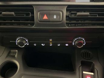 Peugeot e-Partner 800 50kWh Professional Premium + Standard Panel Van 5dr Electric