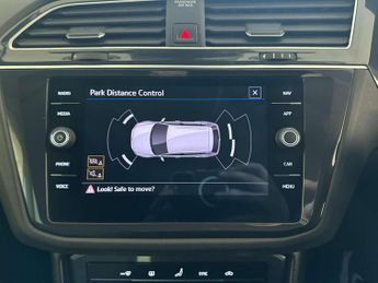 Volkswagen Tiguan 1.4 TSI 13kWh Life SUV 5dr Petrol Plug-in Hybrid DSG Euro 6 (s/s