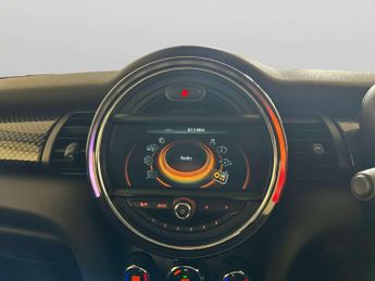 MINI Hatch 2.0 Cooper SD Hatchback 5dr Diesel Auto 6Spd Euro 6 (s/s) (170 p