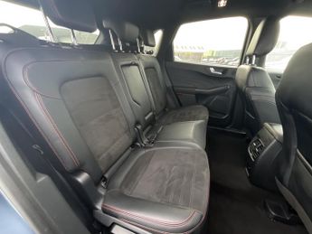 Ford Kuga ST-LINE PHEV CVT