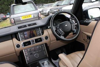 Land Rover Range Rover 4.4 TD V8 Vogue Auto 4WD Euro 5 5dr