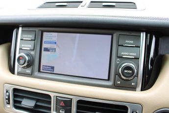 Land Rover Range Rover 4.4 TD V8 Vogue Auto 4WD Euro 5 5dr