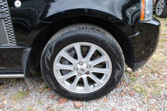 Land Rover Range Rover 4.4 TD V8 Vogue Auto 4WD Euro 5 5dr