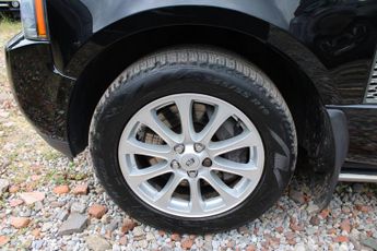 Land Rover Range Rover 4.4 TD V8 Vogue Auto 4WD Euro 5 5dr