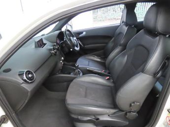 Audi A1 1.6 TDI S line Euro 5 (s/s) 3dr