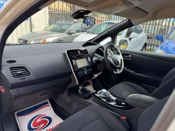 Nissan Leaf 24kWh Acenta Auto 5dr