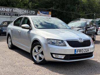 Skoda Octavia 1.6 TDI SE DSG Euro 5 (s/s) 5dr