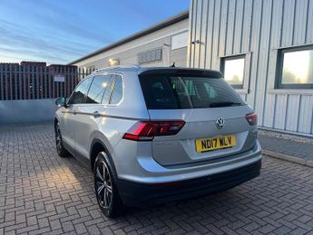 Volkswagen Tiguan 2.0 TDI BlueMotion Tech SE Navigation DSG 4Motion Euro 6 (s/s) 5