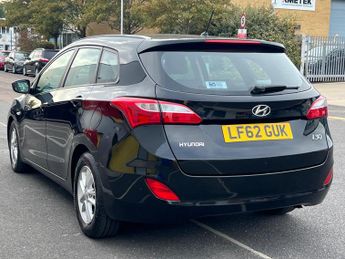 Hyundai i30 1.6 Active Tourer 5dr Petrol Auto Euro 5 (120 ps)