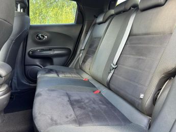 Nissan Juke 1.6 N-Connecta XTRON Euro 6 5dr