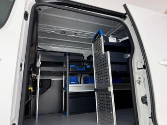 Citroen Dispatch 2.0 BlueHDi 1400 Driver Pro M Panel Van 6dr Diesel EAT8 FWD 2 Eu