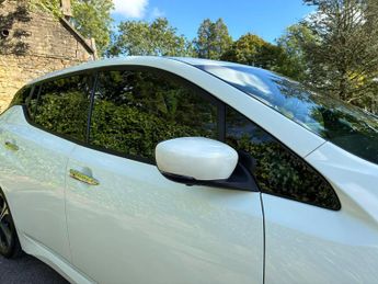 Nissan Leaf 40kWh N-Connecta Auto 5dr