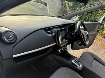 Renault Zoe R135 EV50 52kWh Iconic Auto 5dr (Rapid Charge)