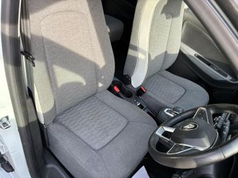 Renault Zoe R135 EV50 52kWh Iconic Auto 5dr (Rapid Charge)