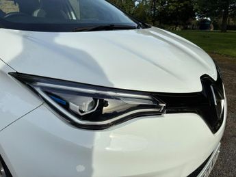Renault Zoe R135 EV50 52kWh Iconic Auto 5dr (Rapid Charge)
