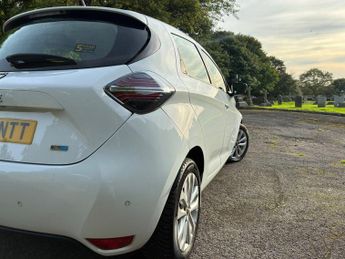 Renault Zoe R135 EV50 52kWh Iconic Auto 5dr (Rapid Charge)