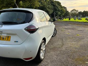 Renault Zoe R135 EV50 52kWh Iconic Auto 5dr (Rapid Charge)