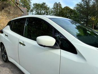 Nissan Leaf 40kWh N-Connecta Auto 5dr
