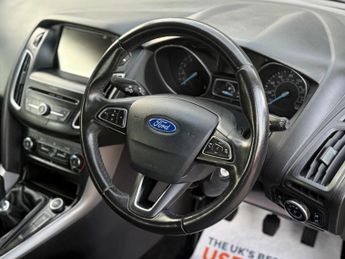 Ford Focus 1.0T EcoBoost Zetec Euro 6 (s/s) 5dr
